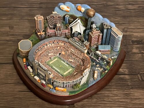 Danbury Mint Tennessee Game Day, Volunteers stadium replica/model - Picture 2 of 7