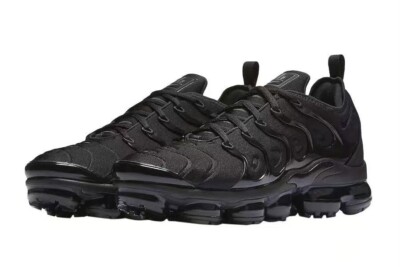 Nike Air Max Vapormax Plus Triple Black All Blackout