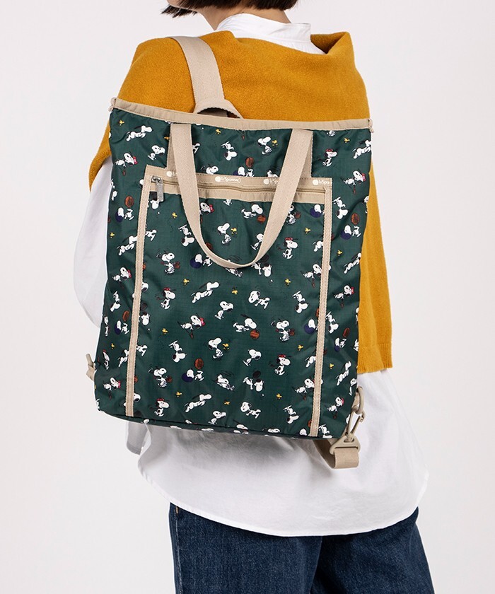 EVERYDAY TH BACKPACKスヌーピーアンドウッドストックグリーン Everyday Top Handle Backpack - Snoopy and Woodstock Green