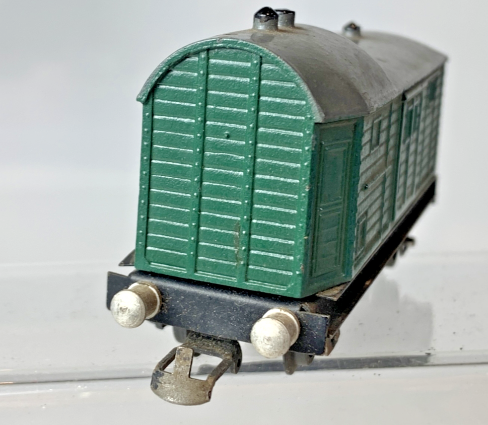 Picture 4 of 5