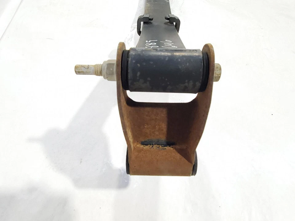 Пара оригинальных задних листовых пружин для Ford F150 2005 2006 2007 2008 годов выпуска - Изображение 2 из 4