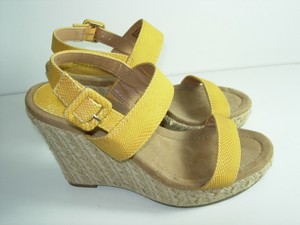 womens yellow wedge sandals