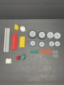 Assorted KNEX K&rsquo;nex Pieces Lot Of 84 + connectors / rods / Wheels / Tires STEM
