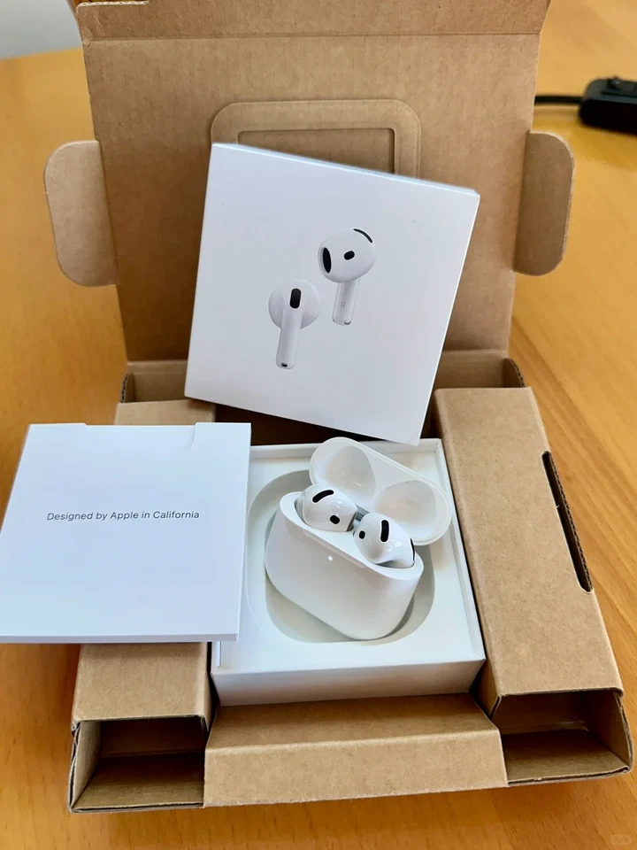 Apple AirPods 4th Generation ANC Active Noise Cancelling USB-C White - Image 2 of 4