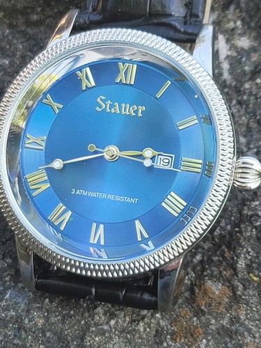 Herrenuhr Stauer Urban Blue 43mm Datum Zifferblatt Silber mit Lederband läuft - Bild 2 von 8