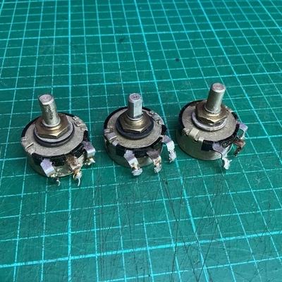 Vintage Allen Bradley 1M LOG Potentiometer - 1 Piece - Image 1 of 2