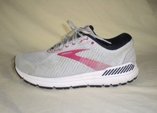 Women's Brooks Addiction GTS 15 Athletic Shoes, Lt. Grey  / Pink, Sz 10 (2E) EUC