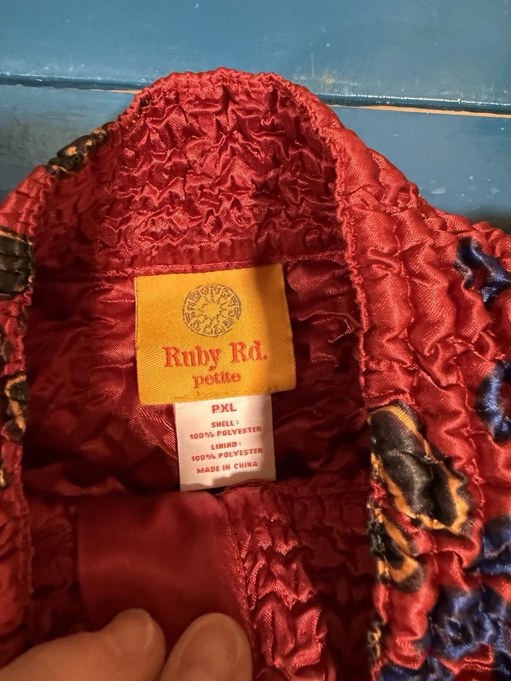 Ladies Ruby Rd. Puffed Jacket Silk Red Size PXL Beautiful - Image 2 of 4