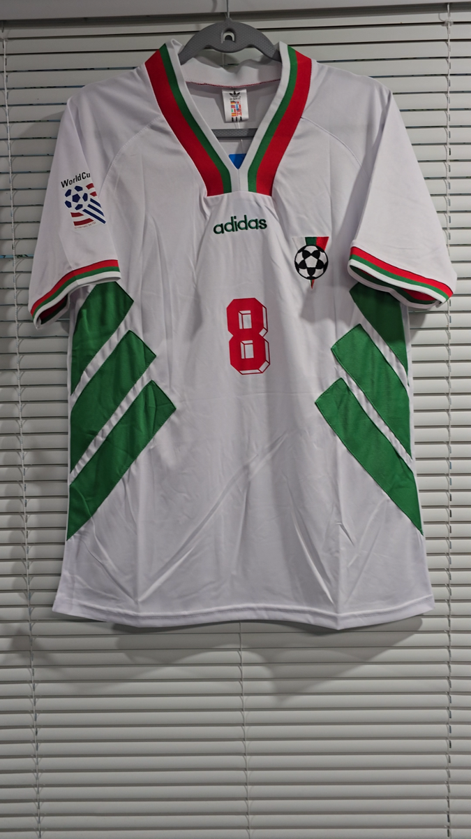 BULGARIA Home World Cup 1994 - Soccer Jersey - STOICHKOV # 8