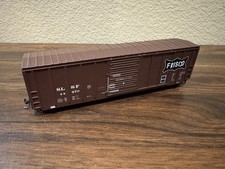 Roundhouse HO Scale SL-SF Frisco 50’ Exterior Post Box Car with Kadee Couplers