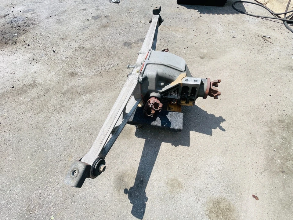 Chevrolet Corvette C4 1984-1996 portador diferencial trasero 14105119 OEM Foto 2 de 4