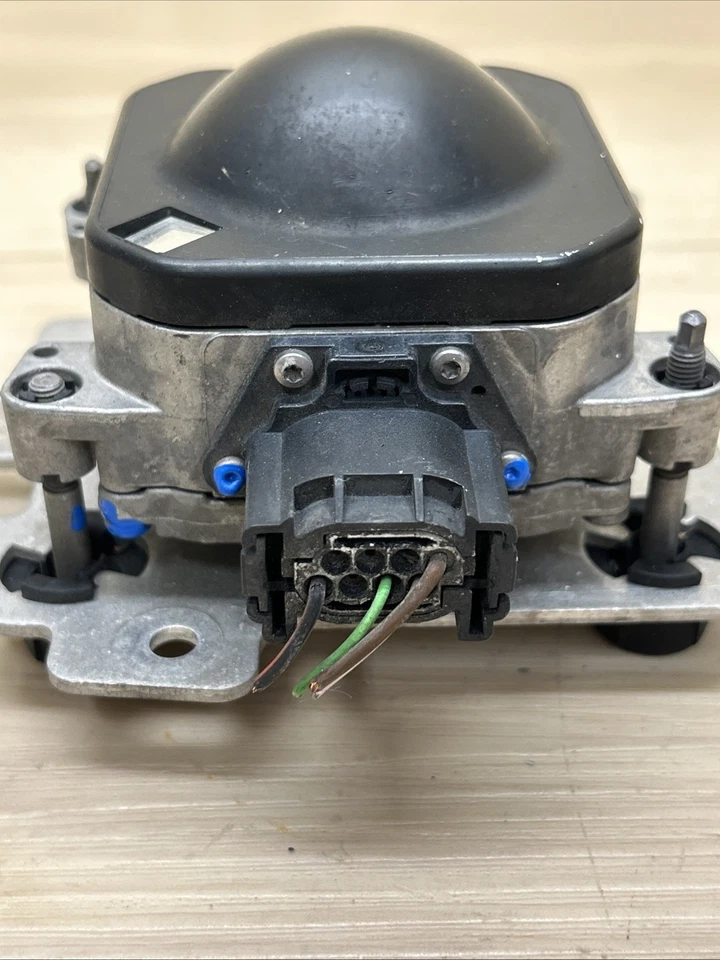 2012-2018 AUDI A6 QUATTRO PREMIUM PLUS RIGHT DISTANCE SENSOR OEM 4G0 907 561A - Image 2 of 4