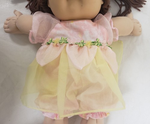 Cabbage Patch Kids 1985 cabello castaño/ojo gris niña cabeza molde 1 mariposas rosa - Imagen 3 de 17