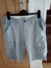 Tu size 34'' waist cargo shorts light blue/white fine stripe pockets button fly