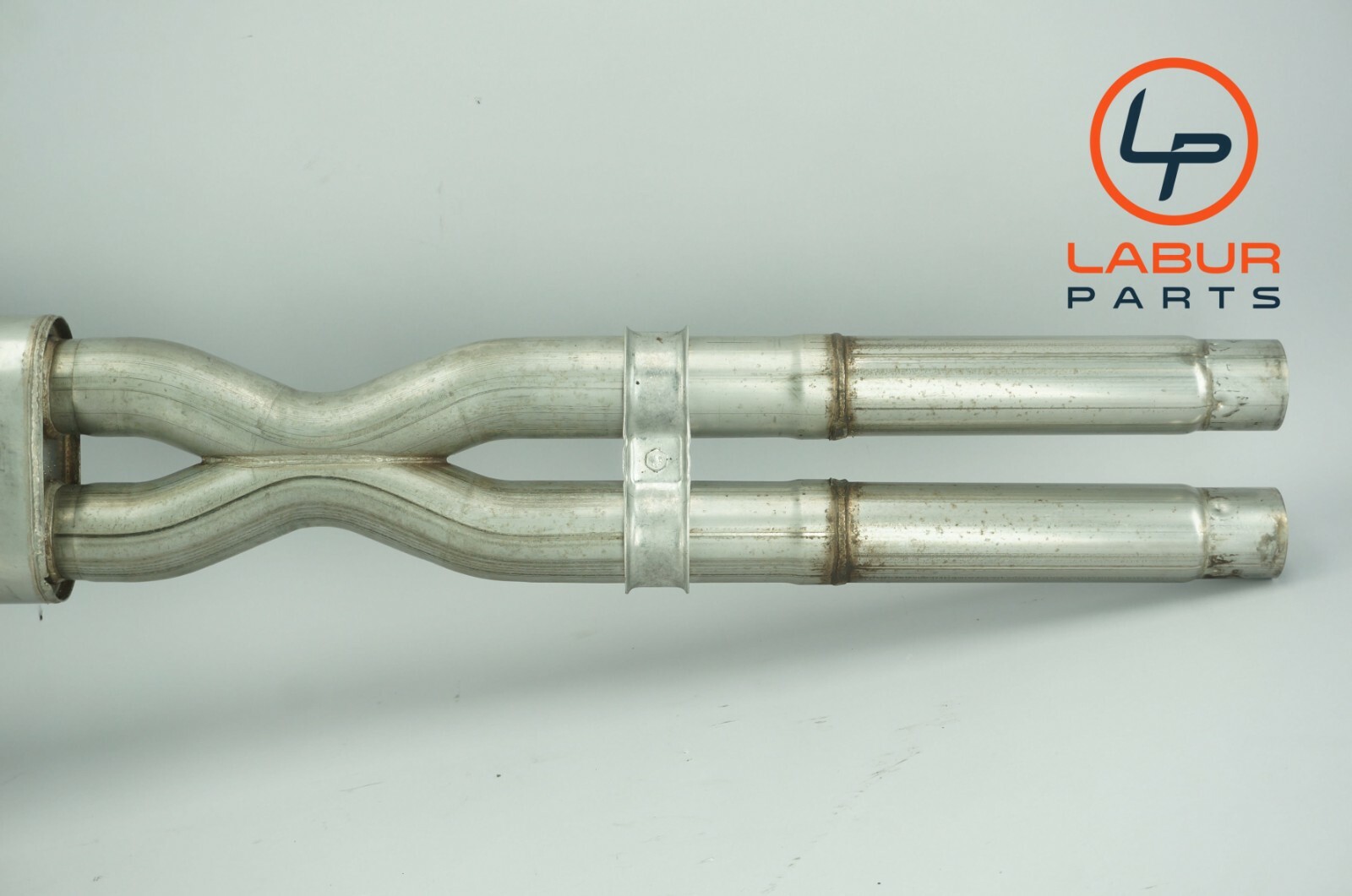 M156 14-17 Maserati Quattroporte Central Silencer Exhaust Muffler Z1905