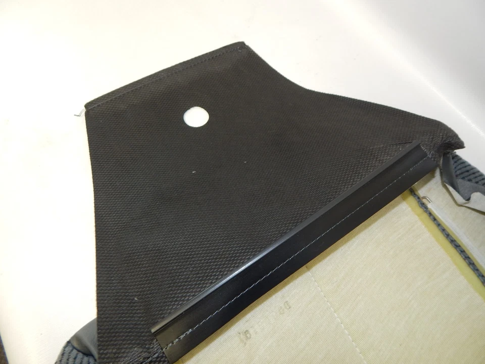 Nuevo conjunto de molduras de funda de cojín de asiento delantero derecho Isuzu Oasis 1995-1999 OEM Foto 3 de 4