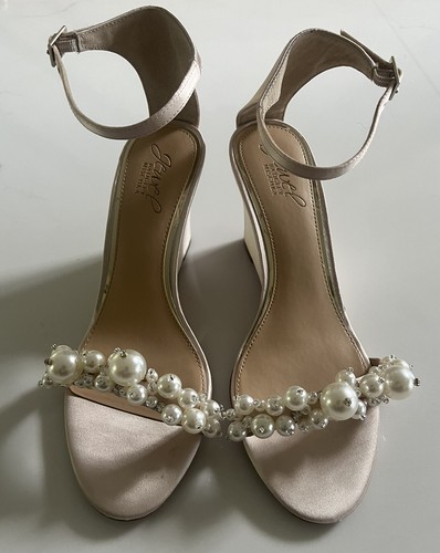 Badgley Mischka Pearl/Jeweled Wedge Wedding/Dress Shoe In Champagne 7.5 - Picture 2 of 14