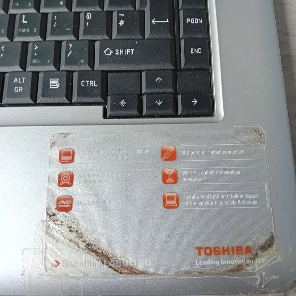 TOSHIBA SATELLITE L450-16Q LAPTOP - NOT TESTED SPARES OR REPAIRS PARTS NETBOOK, - Image 4 of 4