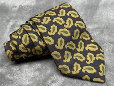 Vintage Burberry of London Men's 100 Silk Tie 3.5  W x 59  L   Made in USA