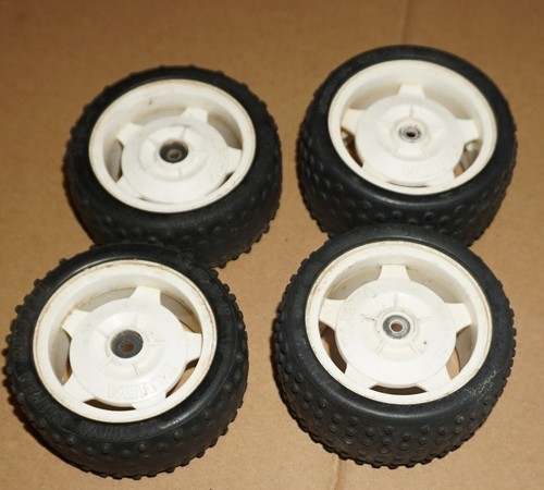 Tamiya DF-02 1/10th RC Buggy Gravel Hound - Picture 9 of 12