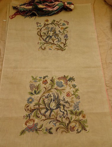Chair Upholstery HUGE TRAMME Needlepoint Canvas Dragon & Scrolls - Picture 4 of 12