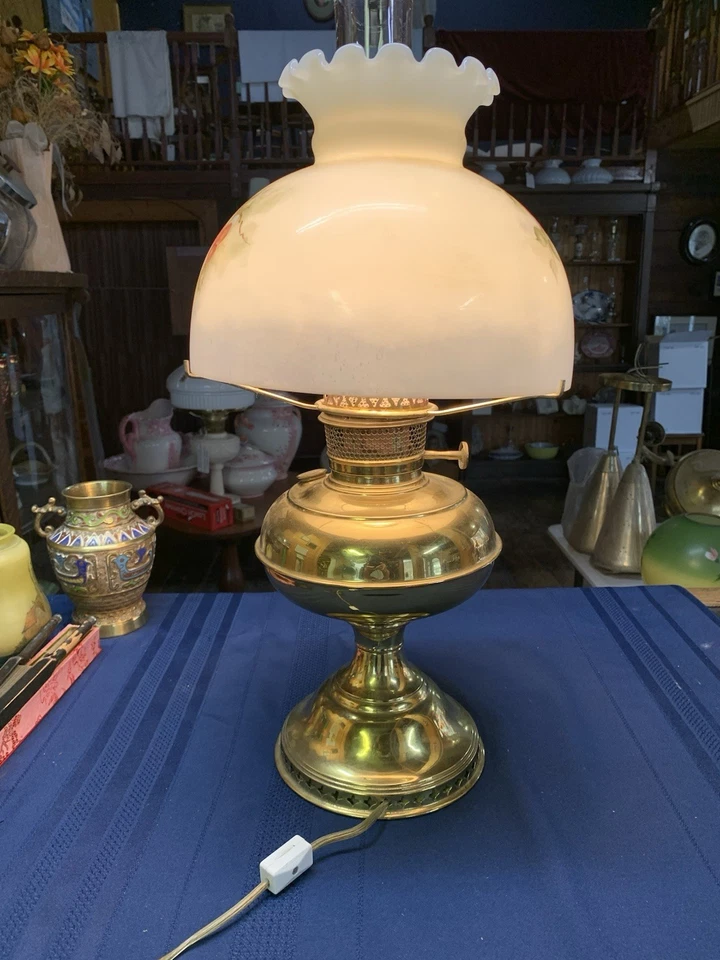 Lámpara de aceite electrificado Rayo con media pantalla de cereza Foto 2 de 4