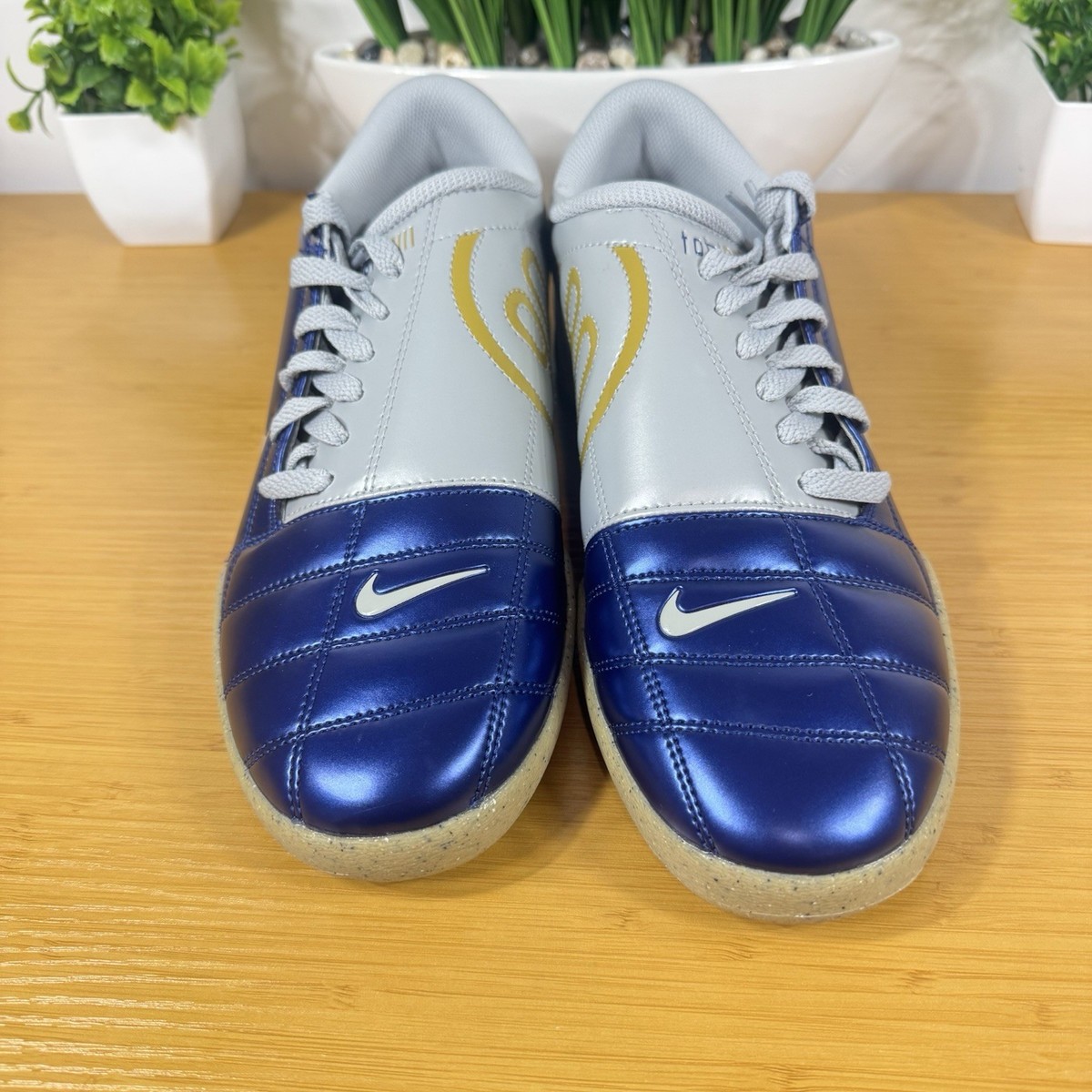 Nike Total 90 NBY Mens Indoor Soccer Shoes Blue Voide/White  display picture 1