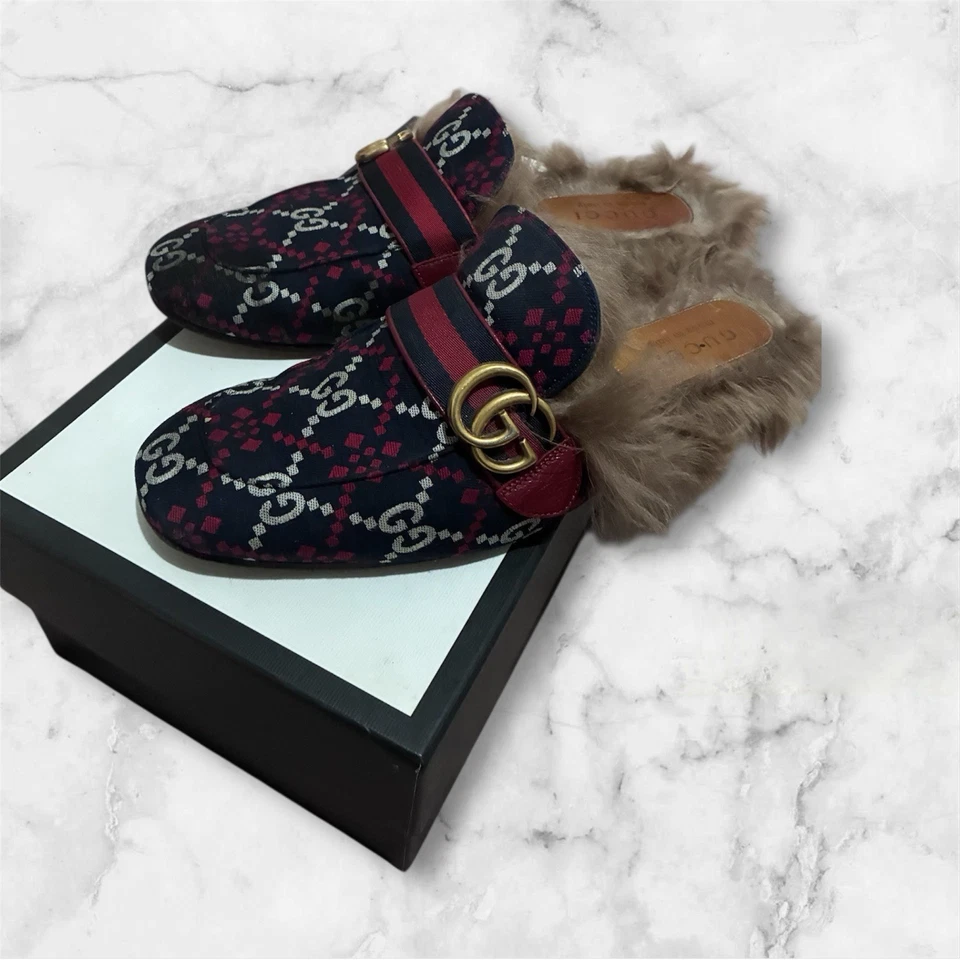 GUCCI - Princetown Navy Red GG Diamond Slipper Taglia 8UK - 42 EU - Immagine 3 di 4