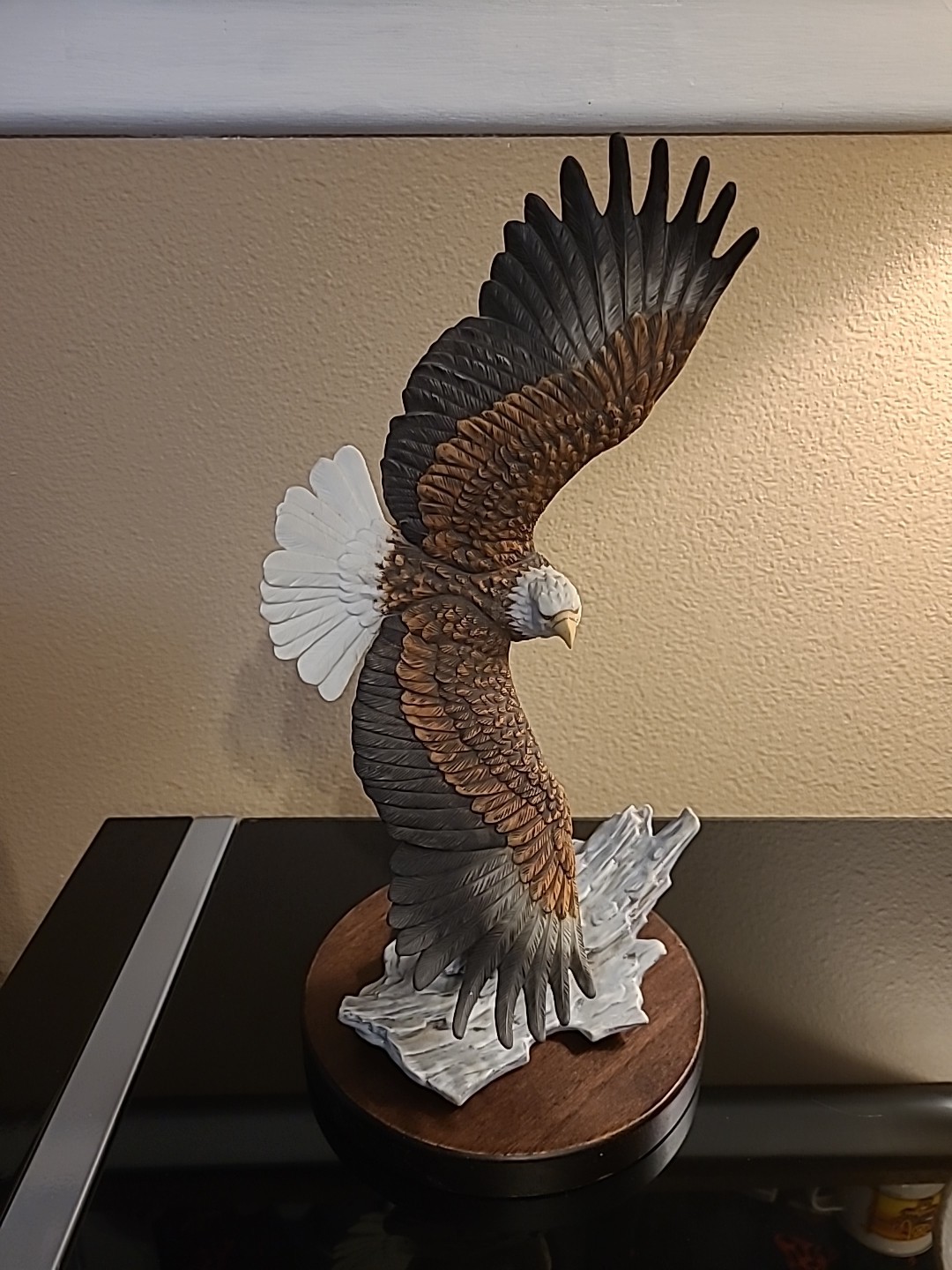 Soaring EGle Figurine 1993 Homco Classic Porcelain 14 