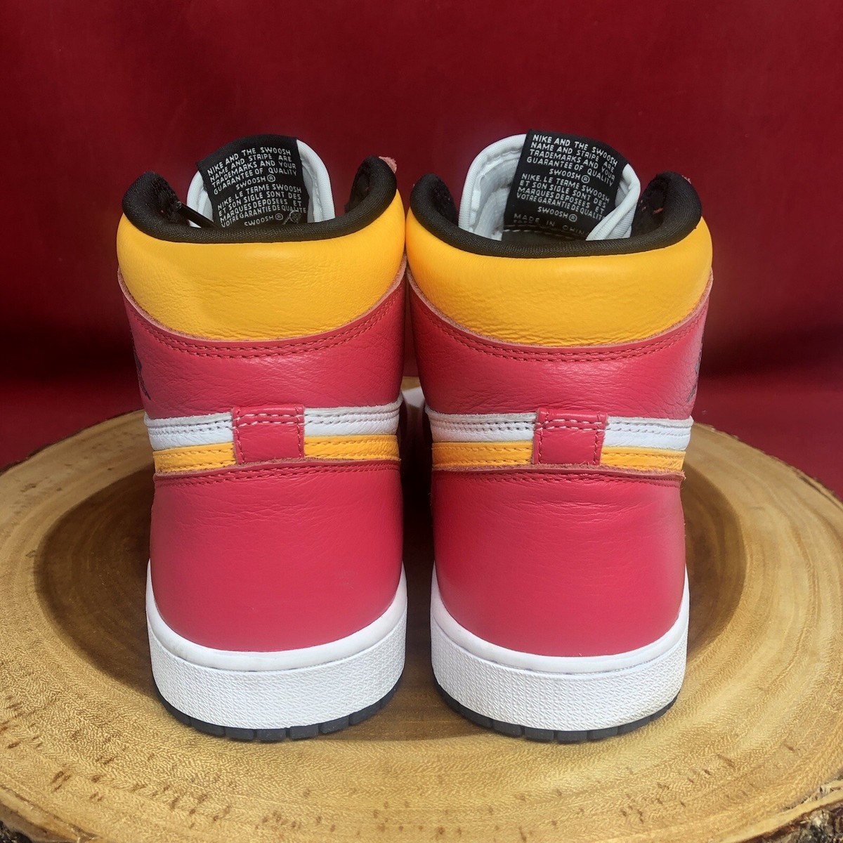 Nike Air Jordan 1 Retro High OG Light Fusion Red Size 8.5 555088