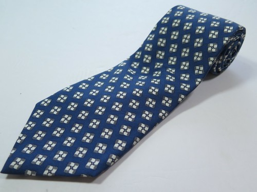 Vineyard Vines Pure Imported Silk Helping Hands Necktie HandMade in USA NWOT NEW - Picture 2 of 10