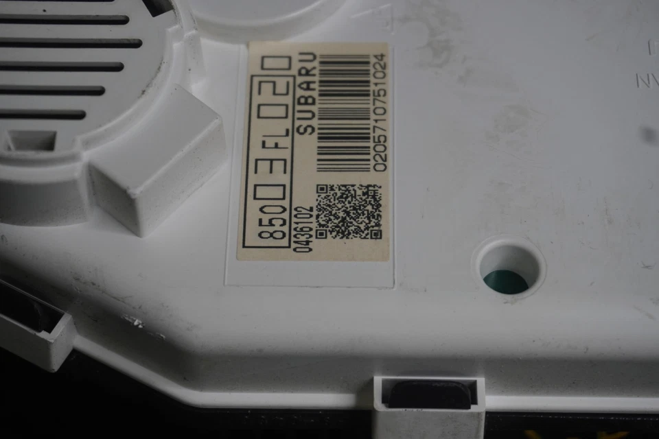 Subaru XV Crosstrek 2018 velocímetro calibre clúster fabricante de equipos originales 48 k millas 85002FL160 Foto 4 de 4