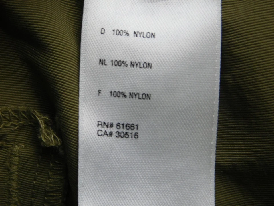 North Face Women's XS Green Casual Cargo Shorts - Image 4 of 4