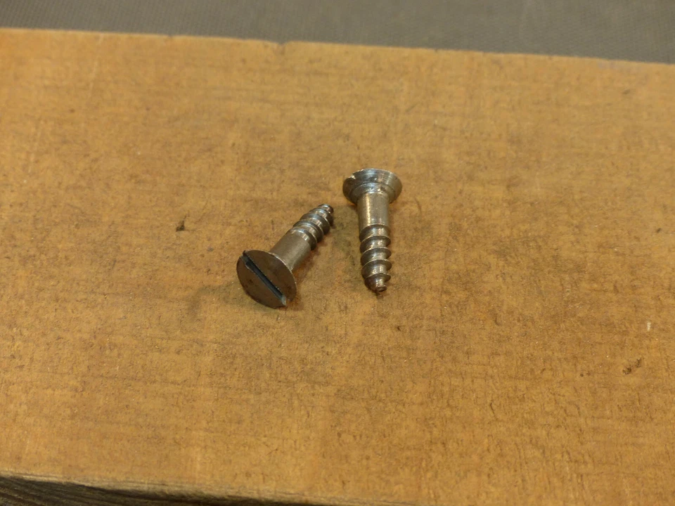 Lot de vis à bois tete fraisée ancien stock quincaillerie 6.5x25  50 pièces - Photo 3/4