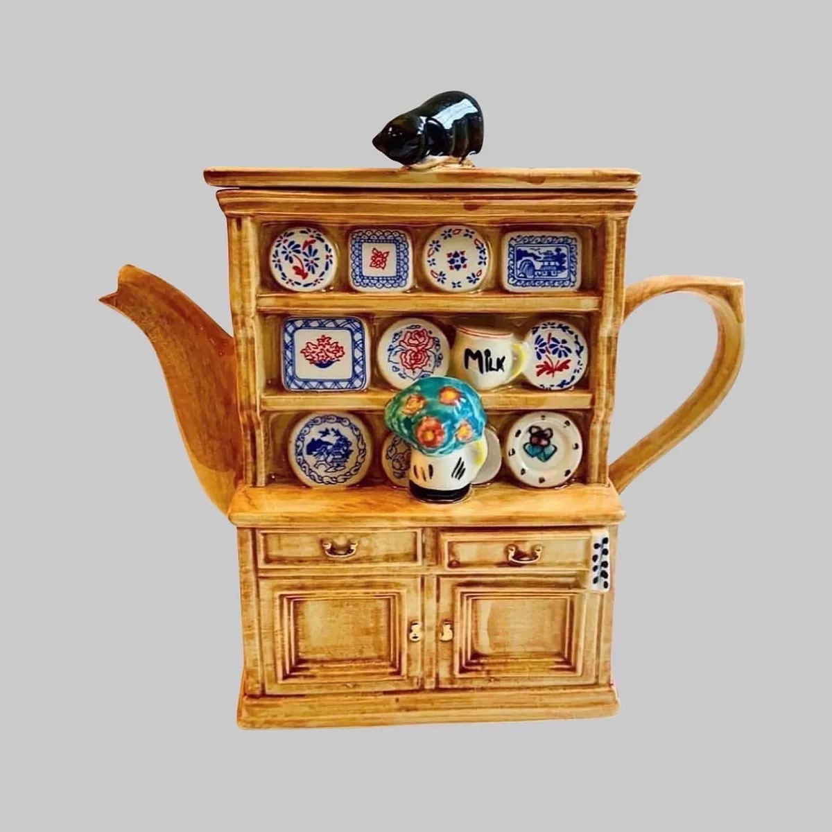 China cabinet hutch tea pot