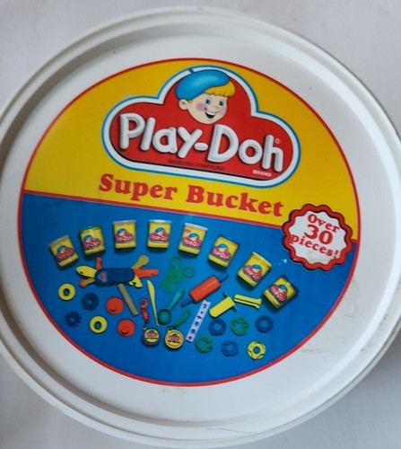 Vintage Play-Doh Super Bucket with 30 Original Accessories NEW Berry Plastics - Picture 10 of 19