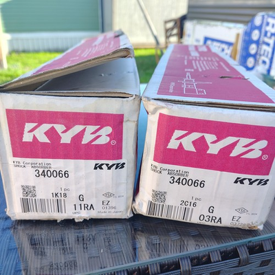 #ad 2 KYB LeftRight Front Shocks Absorbers Struts Dampers Set for Acura for Honda $165.00