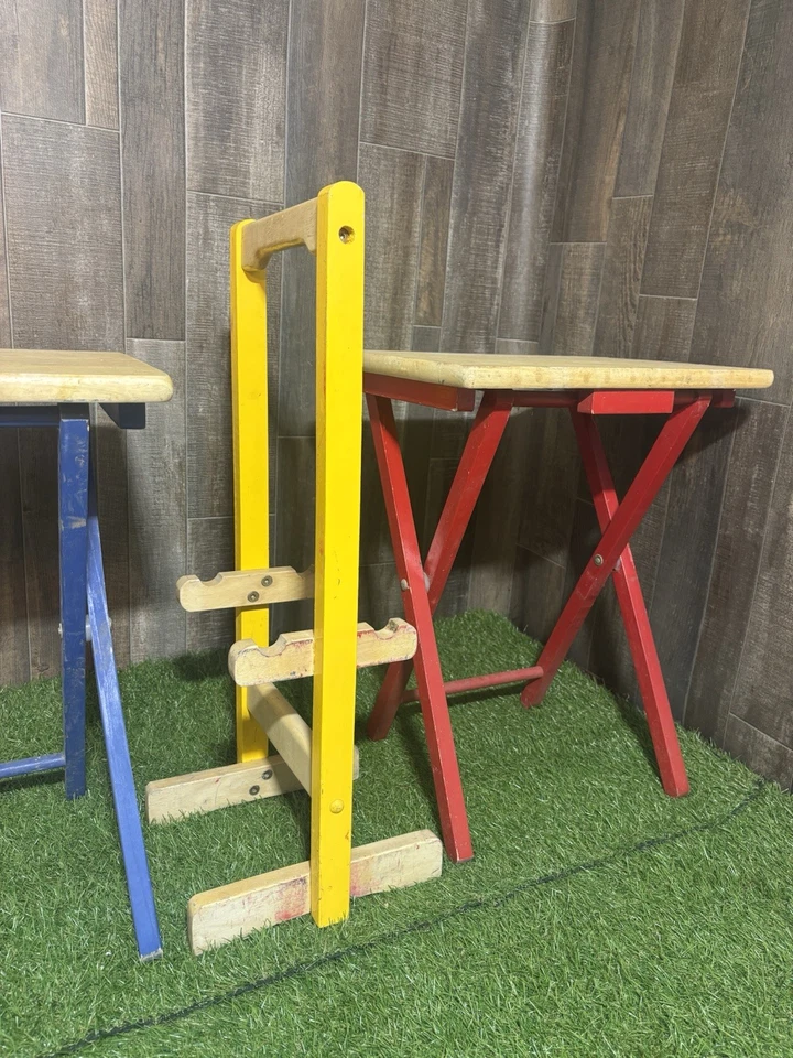Table Set with Stand – Primary Colors (Red, Blue, Yellow) - Image 2 of 4