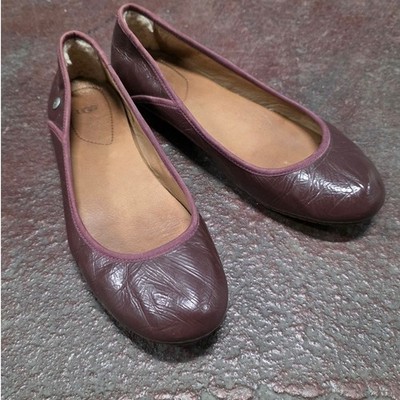 Ugg Women Flats US 8 EU 39 Antora II 2 Bordeaux comfort everyday fleece EUC