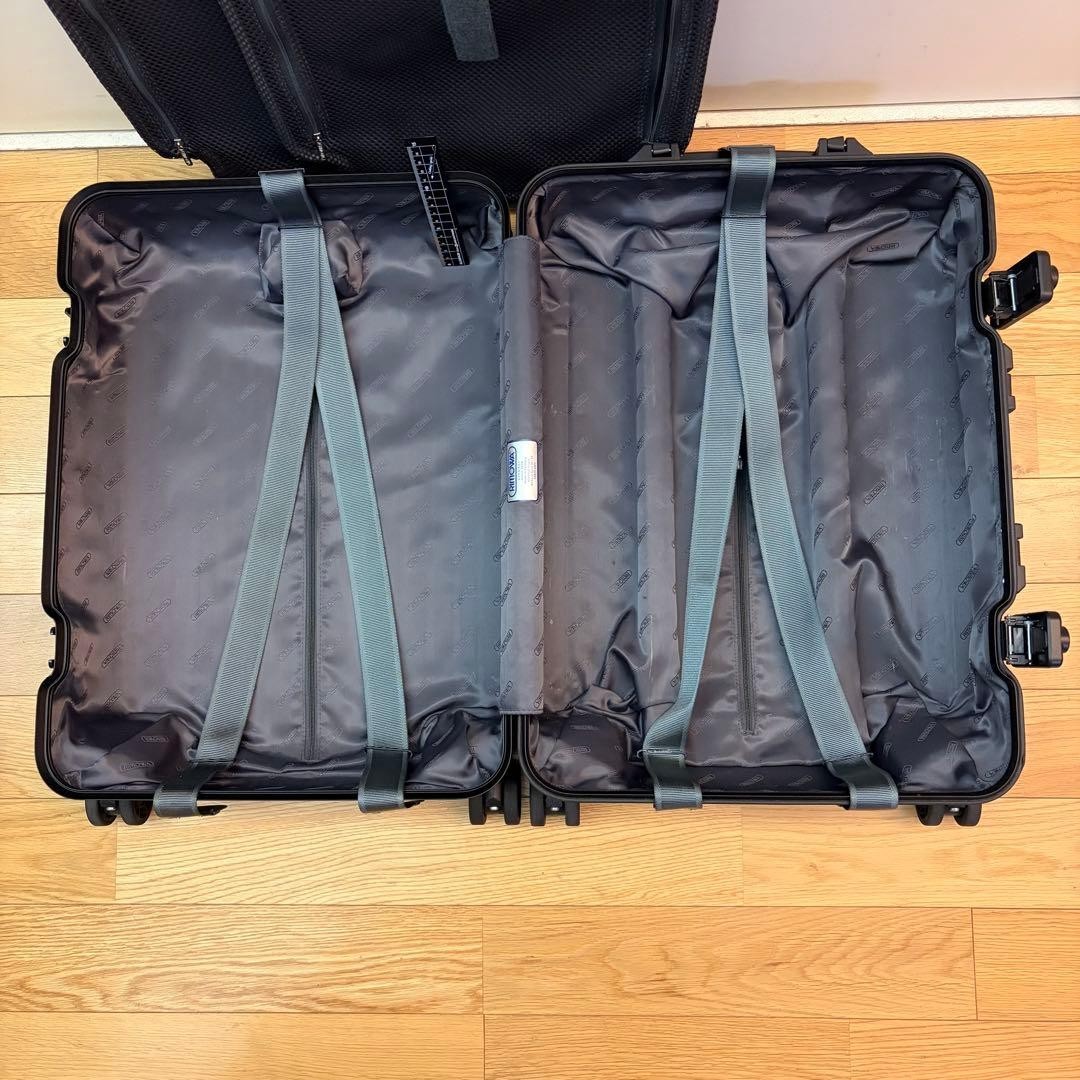 Rimowa stealth 32L Black 4 wheels Carry Case Suitcase | eBay