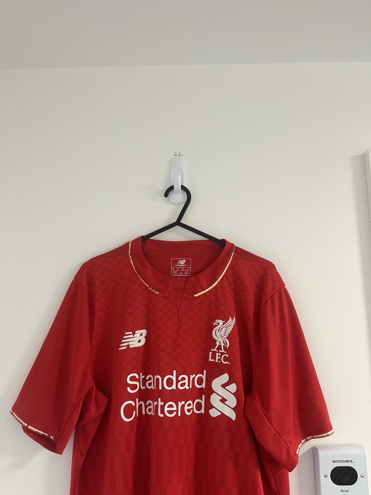 Picture 4 of 12
