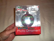 Vu-Me Digital Photo Ornament NIP Holds Up to 70 pics Shake to View Easy to use