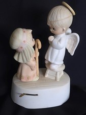 " Precious Moments 1979 "Jesus is Born" Musical Figurine Shepherd  Angel