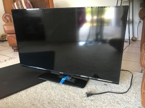 Phillips Tv 5000 series Led-Lcd Tv 40Pfl5708/F7 with remote