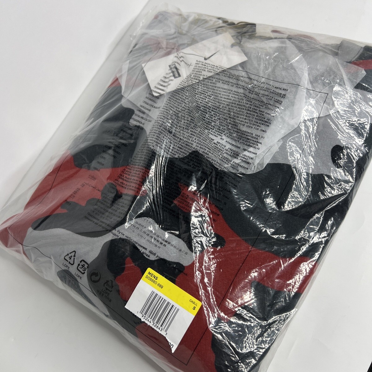SUPREME/ NIKE ARC CREWNECK RED CAMO/ SIZE MEDIUM SS22 WEEK 14 (100