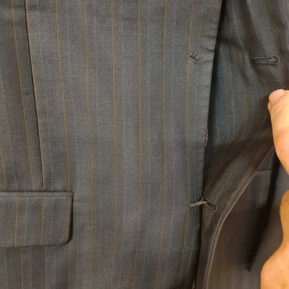 Perry Ellis Suit Black 2 Piece Wool Silk Blend Jacket 40R Trousers 34W 29L  - Image 4 of 4