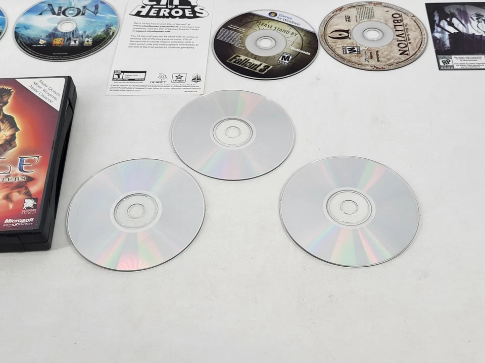 Lote 3 Juegos PC Fallout 3 y Oblivion Doble Pack Aion Fable (Falta Disco 1) Foto 3 de 4