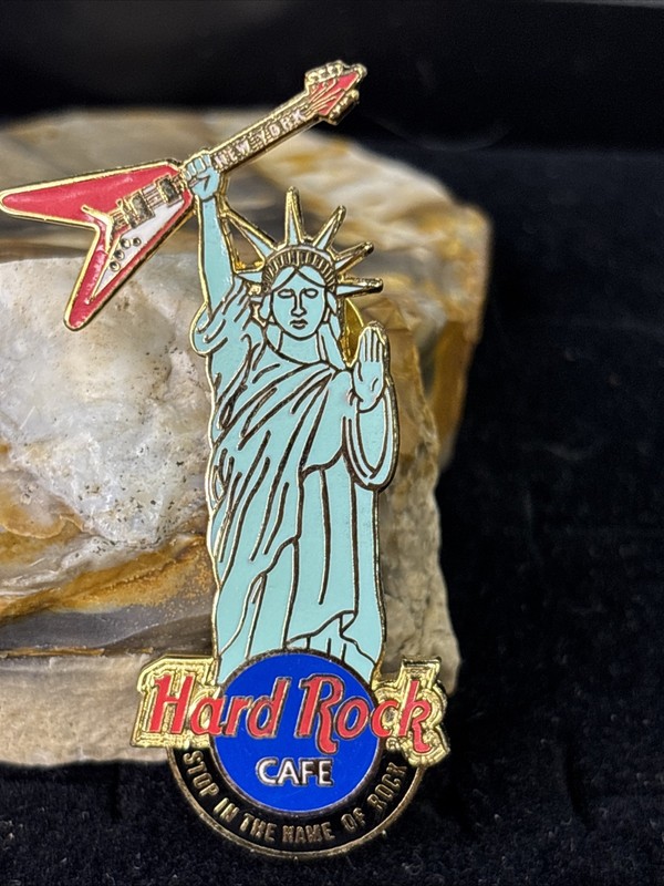 Hard Rock Cafe Enamel Pin New York Statue of Liberty and Red Guitar VG