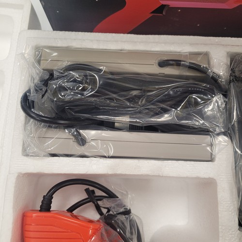 Nintendo NES Action Set Console Complete In Box CIB w. Styrofoam & Inserts - Picture 14 of 20