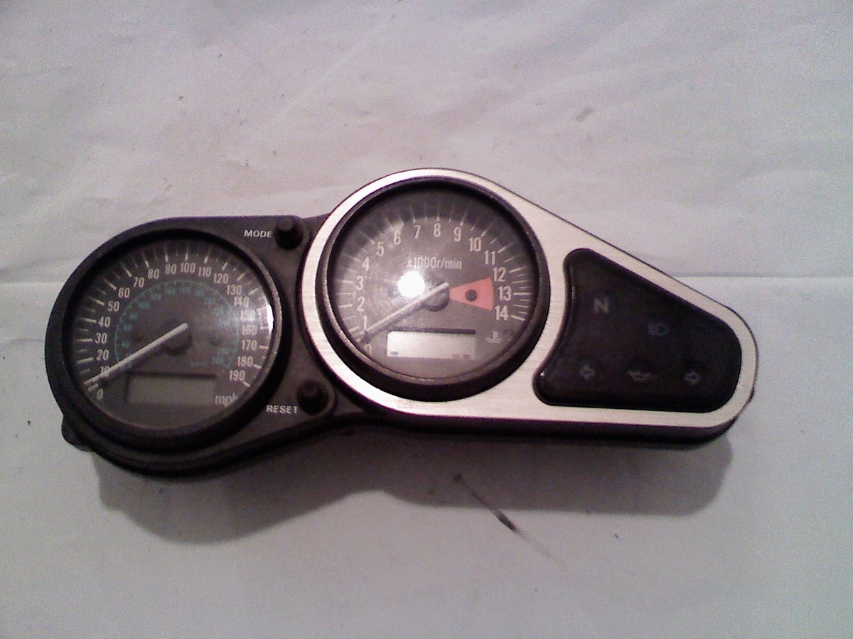 animagaga 計9点 1998 KAWASAKI ZX9 GAUGES SPEEDOMETER 24,533 MILES TACHOMETER